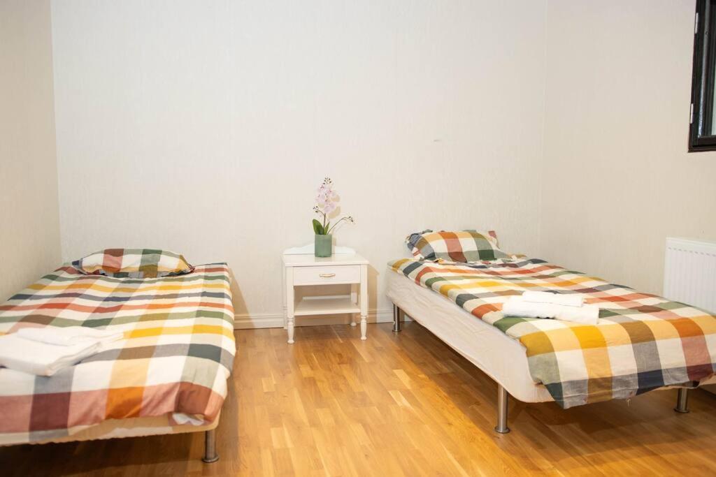 Historical Malt Factory Apartment, 6 Bedrooms, Sleeps 12 , Hot Tub Гельсінборг Екстер'єр фото